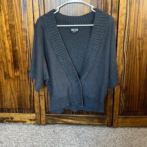 🌻 Worthington Short Sleeved sweater cardigan!